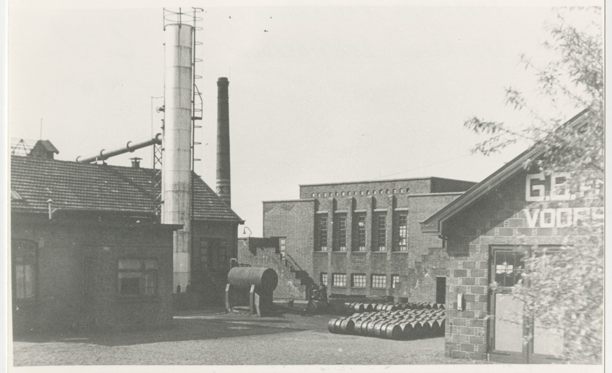 Gasfabriek van Voorburg aan de Westvlietweg 69 (later Spoorlaan).

Foto: 1970, D.W. van den Engh

#haagsgemeentearchief #leidschendamvoorburg #archief #geschiedenis