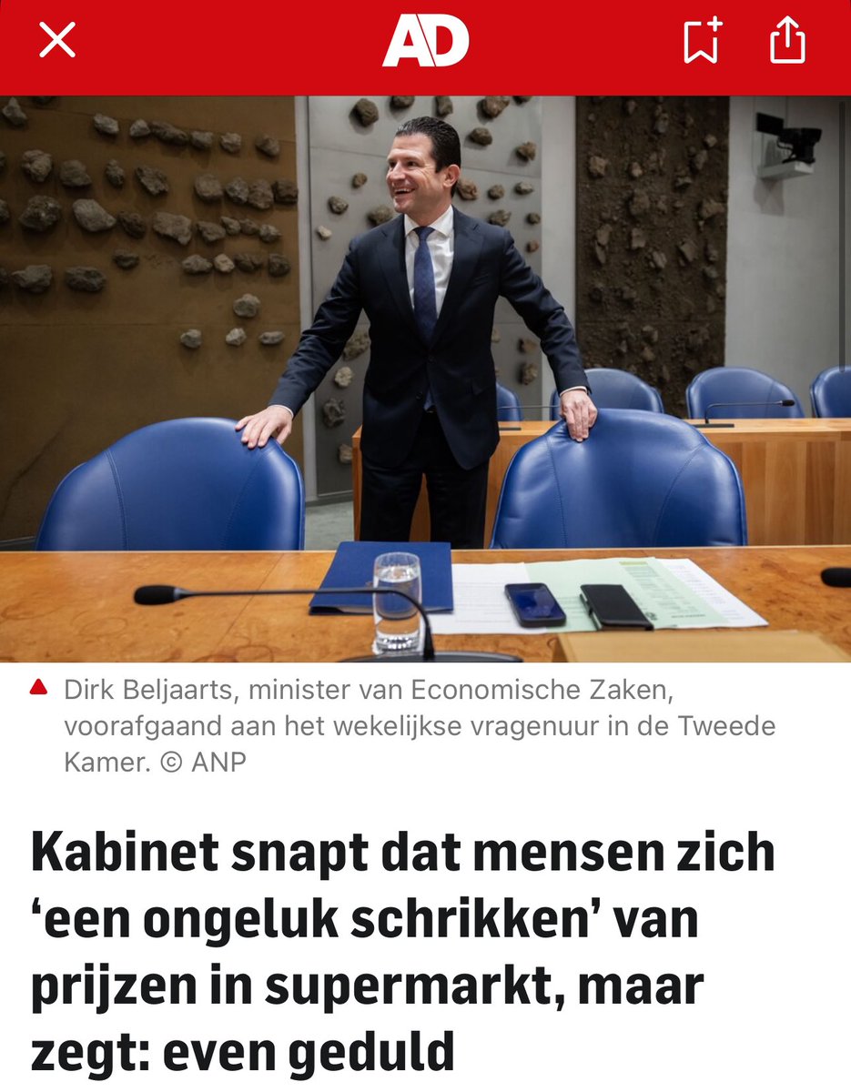 Het kabinet zei: nog even geduld voor die aanpak van de hoge prijzen.

Wisten wij veel dat ze bedoelden dat ze de prijzen nog hoger gingen maken #btwverhoging

En ondertussen lachend in stand houden dat 56% van het vermogen in hand is van 10% van de huishoudens