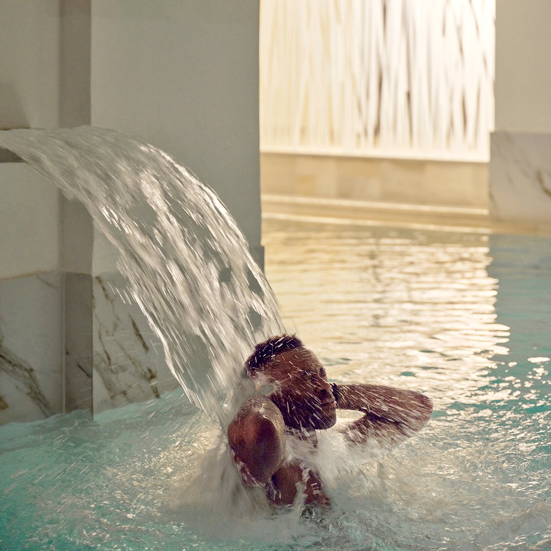 NHCollectionES's tweet image. En nuestro spa, cada detalle está pensado para tu bienestar: relajación, tratamientos exclusivos y un ambiente que te envolverá en serenidad. Porque te mereces lo mejor. 💆‍♀️💆‍♂️​

#NHCollection #NHCollectionExperience #Feelrelaxed