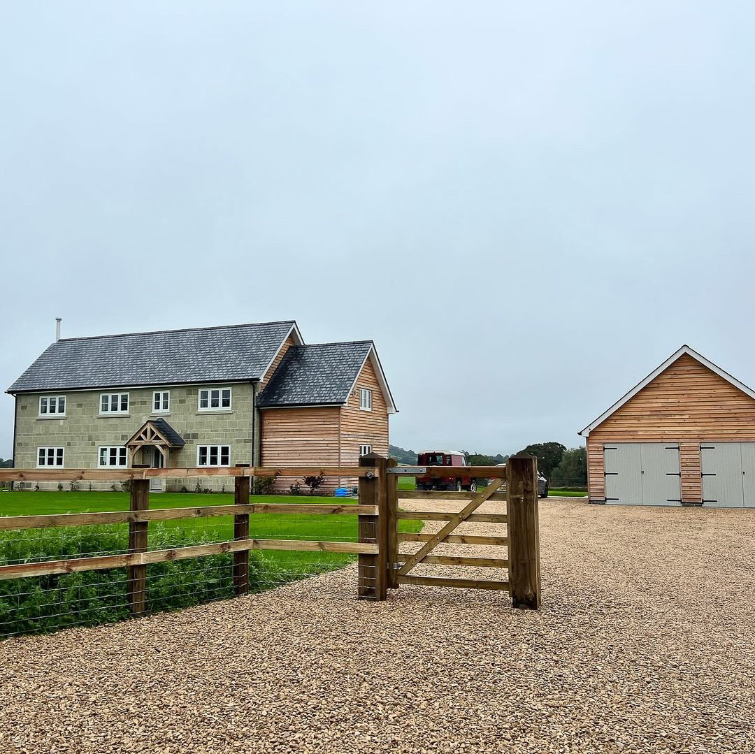Stunning timber-framed property, complete with matching windows and doors!

Partnering with Castle Carpentry &amp; Building Contractors, we created this beauty. 🏡

Download a brochure: dalejoinery.pulse.ly/dn66wmtknh

#DaleJoinery #PropertyDevelopment #DesignBuild