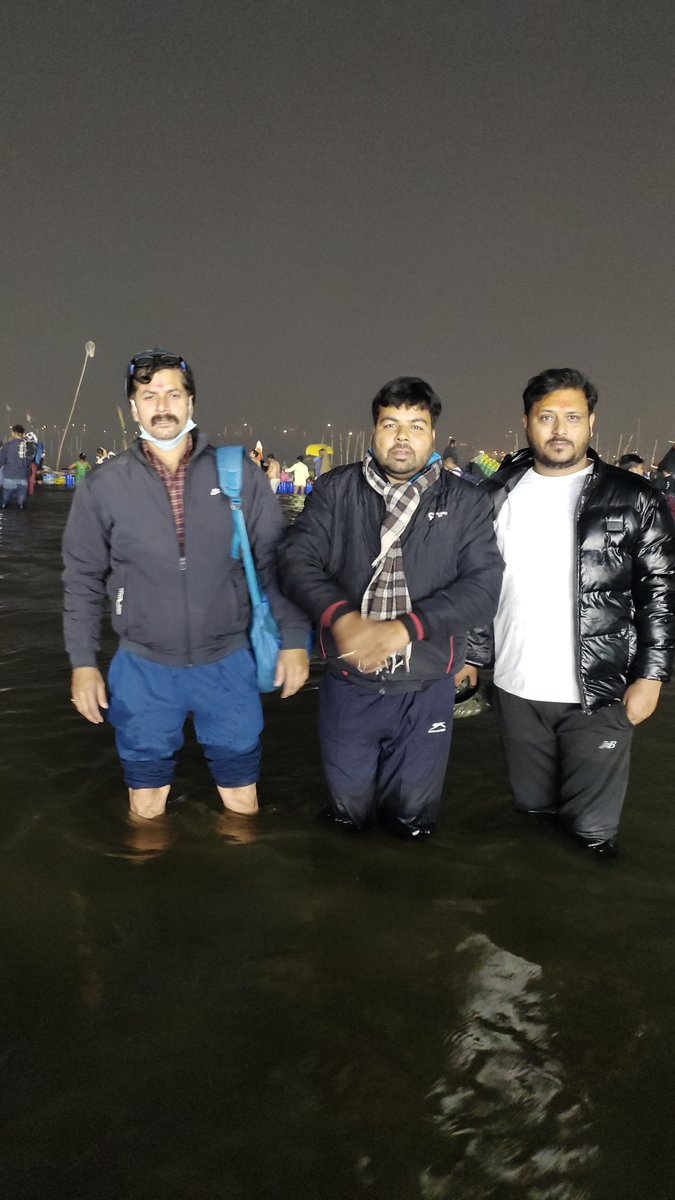 भरद्वाज मुनि बसहिं प्रयागा। तिन्हहि राम पद अति अनुरागा॥
तापस सम दम दया निधाना। परमारथ पथ परम सुजाना॥

  संगम नगरी प्रयाग में अमृत स्नान
दिव्य व भव्य कुम्भ