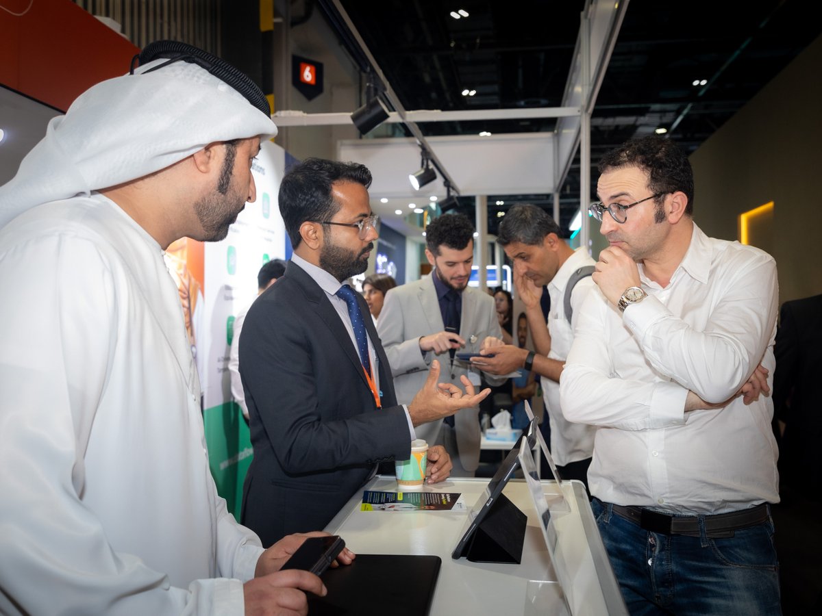 DataFlowGroup's tweet image. Day 3 of #ArabHealth2025 was a success! 🙌 We met with GCC regulatory officials and key stakeholders to discuss streamlining healthcare workforce mobility. 👥 Plus, our support team guided applicants through their verification journey.
Visit us at Booth #A70B in Main Hall 6!