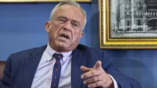 ETHealthWorld's tweet image. Trump health pick Kennedy faces US Senate scrutiny over vaccine, abortion views

#TrumpNominee | #SenateHearing | #VaccineDebate | #USPolitics | #HealthPolicy | #SenateFinanceCommittee | #PublicHealth | #Vaccines | #PoliticalControversy
Read more:
health.economictimes.indiatimes.com/news/industry/…