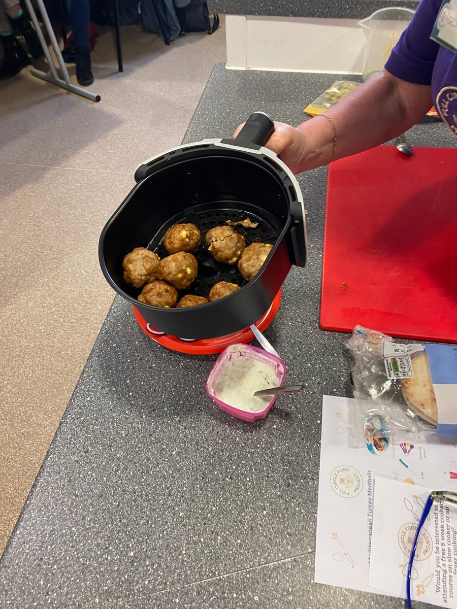 Yesterday we held our second energy saving event, this time at the Ashington Family Hub. ⚡ 

We have more Energy Saving Events happening in the local area throughout the next few weeks. Check our website at buff.ly/3PKEb6O