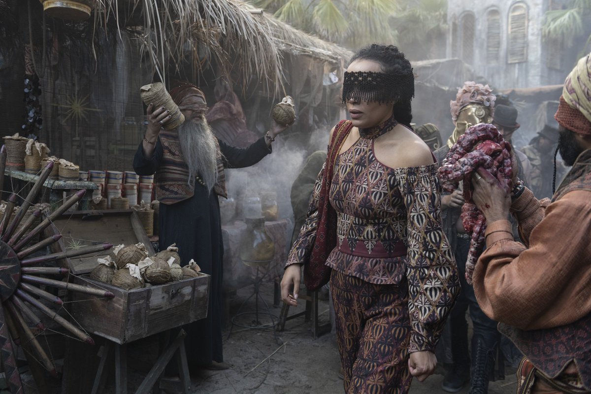 TheWheelOfTime's tweet image. Tanchico, where strong arms and quick knives rule. Step inside with @nerdist: nerdist.com/article/the-wh… #WOTWednesday