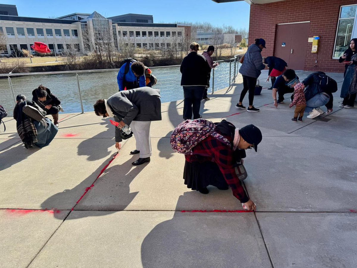 TCCva's tweet image. Yesterday, TCC joined in the Red Sand Project to raise awareness about human trafficking and modern slavery at the TCC Virginia Beach Campus. 🌟 

We were proud to welcome TCC alum Courtney Pierce as our guest speaker. ♥️

#TCCVA #TCCproud #RedSandProject #hamptonroads