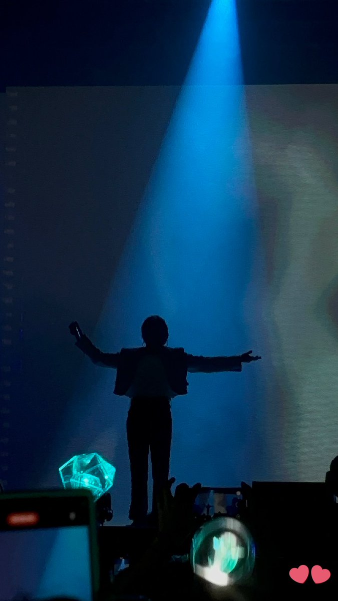 arloli9's tweet photo. Ayer difrute mucho el concierto de Taemin 🥰🥹
#EphemeralGazeInMexicoCity #TAEMIN #EphemeralGazeInLATAM https://t.co/vvpvrWcDCi