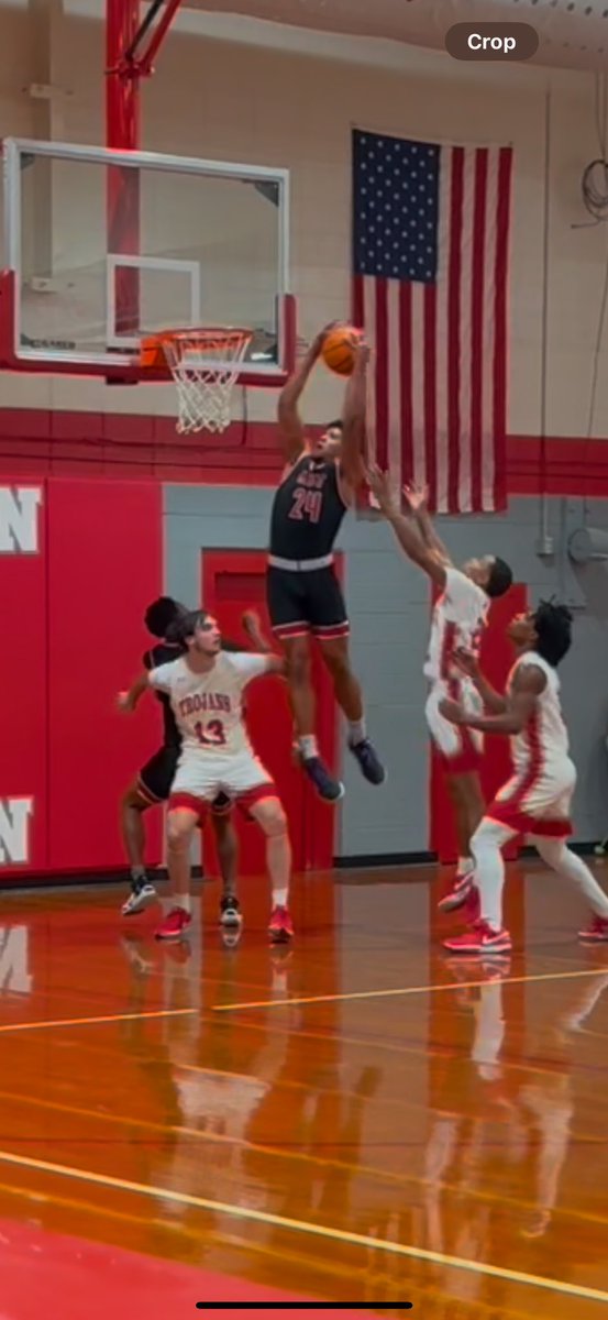 🌟SENIOR SPOTLIGHT🌟

#24 KAYDEN (K.P.) PEOPLES

Kayden (K.P.) Peoples has been a playmaker for WL Basketball. He was named the District 4-4A MVP. He played in the MS Sports Medicine All-Star Basketball Game. Kayden has signed to play baseball with ECC.