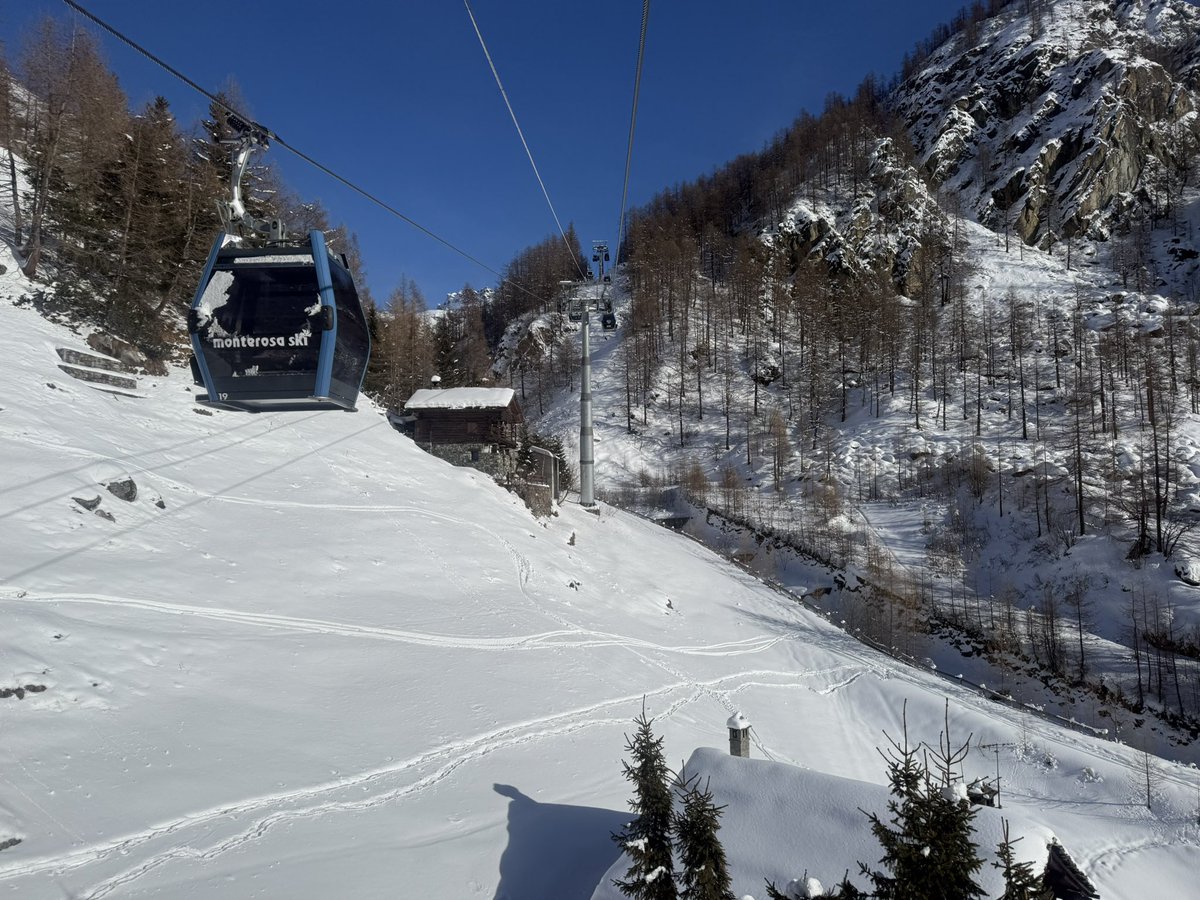 no_plateau's tweet photo. Monterosa ⛷️ https://t.co/oZyTnOalUJ