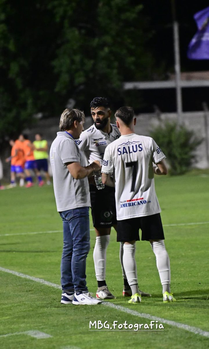 Siempre hay una primera vez
#CopaOFI
Heber Noya repetirá por primera vez el mismo 11 San José no tendrá cambios para esta noche recibir a Colonia