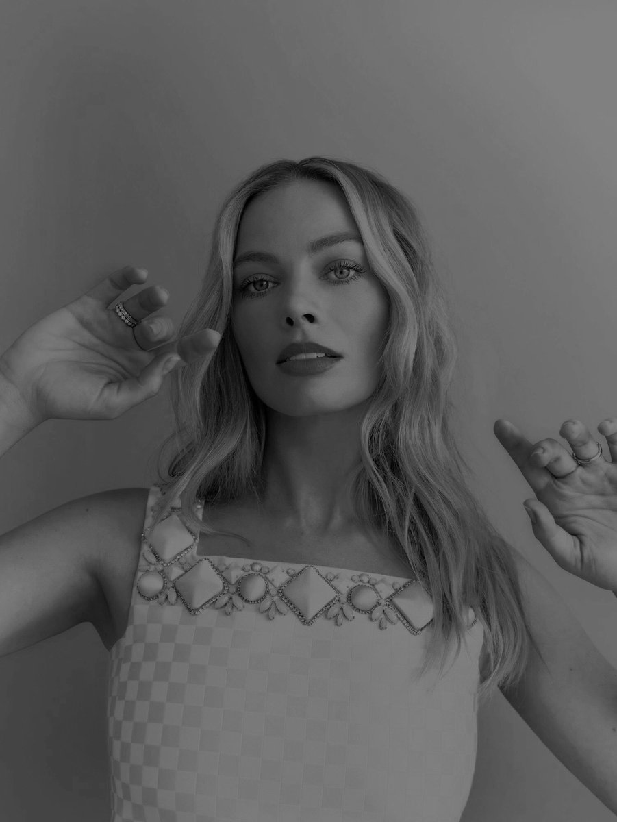 𝑰𝑠𝑎𝑏𝑒𝑙𝑙𝑎 (@whxskygirl) on Twitter photo 