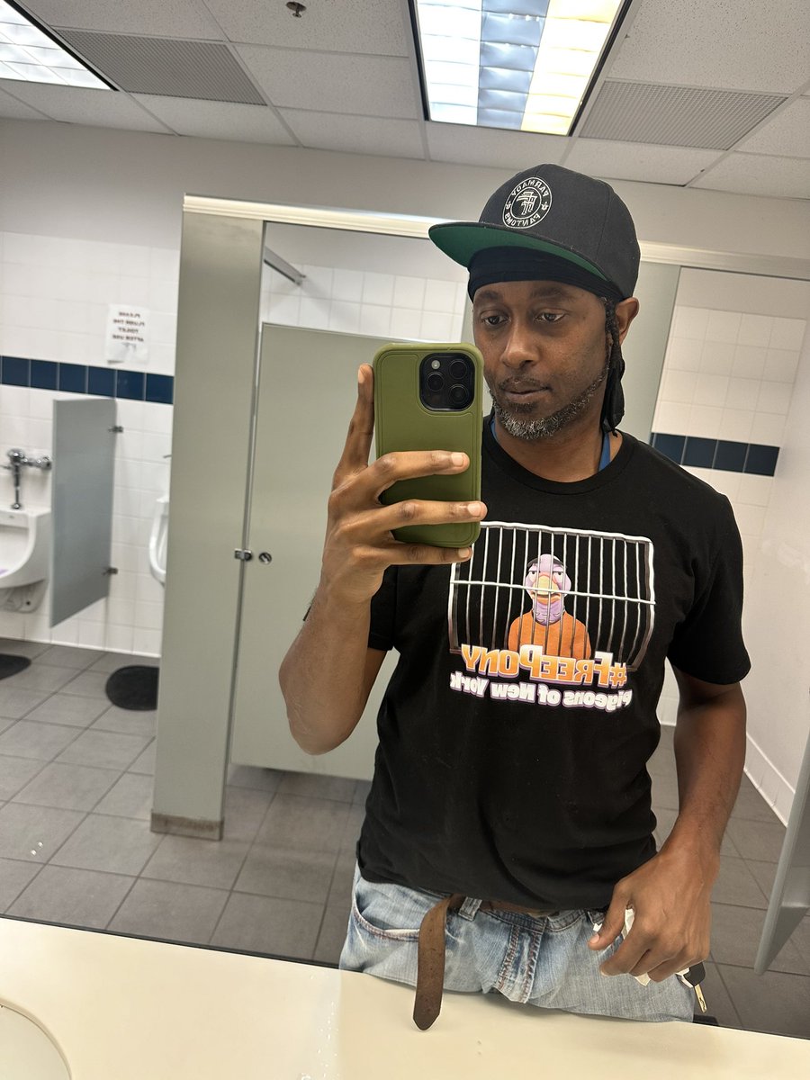 icegraph31's tweet photo. Yir!! 

GM family!

It’s Wednesday so u know what it is!
@FarmacyFantoms @web3birthedus CHOPPED CHEESE!!! Tap in today at 5pm

Oh yea X @Support Release the PONY page!

Shout it out #FREEPONY until we can say it backwards! https://t.co/6W2F5Eibjv