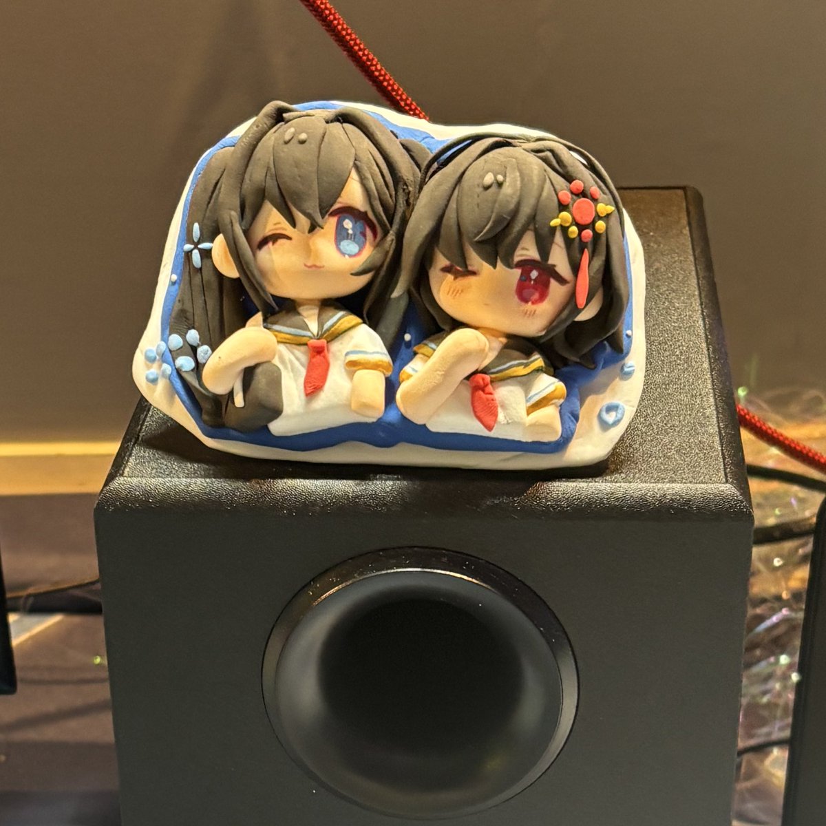YuukaVoice95's tweet photo. 本日 #未来創造展2025 に行ってきました！
素敵な作品の数々に圧倒されつつ出演作『祓刀少女リリーフセイバー』ブースにもお邪魔してきましたっ🗡
ミライぬいちゃん可愛すぎた〜🥺︎︎🫶
マユちゃん役の堀文さん（@k_atsuna ）とも📸 https://t.co/9QxDKJ4CO8