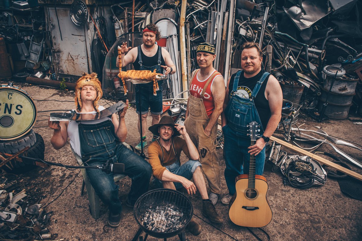 Welcome to Yorkshire (@welcome2yorks) on Twitter photo "Good pies" - the Steve 'n' Seagulls verdict on Leeds - read the full interview or just get tickets for next week: yorkshire.com/concerts/steve… <a href="/SeagullsBand/">Steve'n'Seagulls</a> #Leeds #yorkshire #LiveMusic "Good pies" - the Steve 'n' Seagulls verdict on Leeds - read the full interview or just get tickets for next week: yorkshire.com/concerts/steve… <a href="/SeagullsBand/">Steve'n'Seagulls</a> #Leeds #yorkshire #LiveMusic