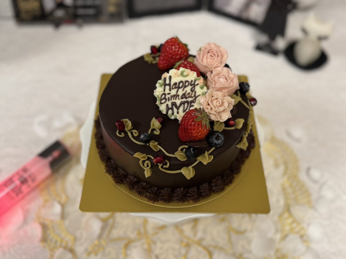 ai0856's tweet photo. 今年のハイドさん生誕祭のケーキはザッハトルテにしました。 https://t.co/DnzYvSDoCp