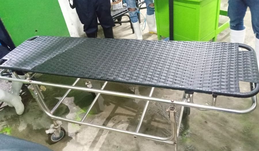 #SanctiSpíritusEnMarcha Producciones de la CNA La Esperanza impactan en la .#CubaPorLaSalud. Un programa de reparación de mobiliario  clínico se incluye entre las novedades de la Cooperativa No Agropecuaria  del municipio espirituano de Fomento.#GenteQueSuma