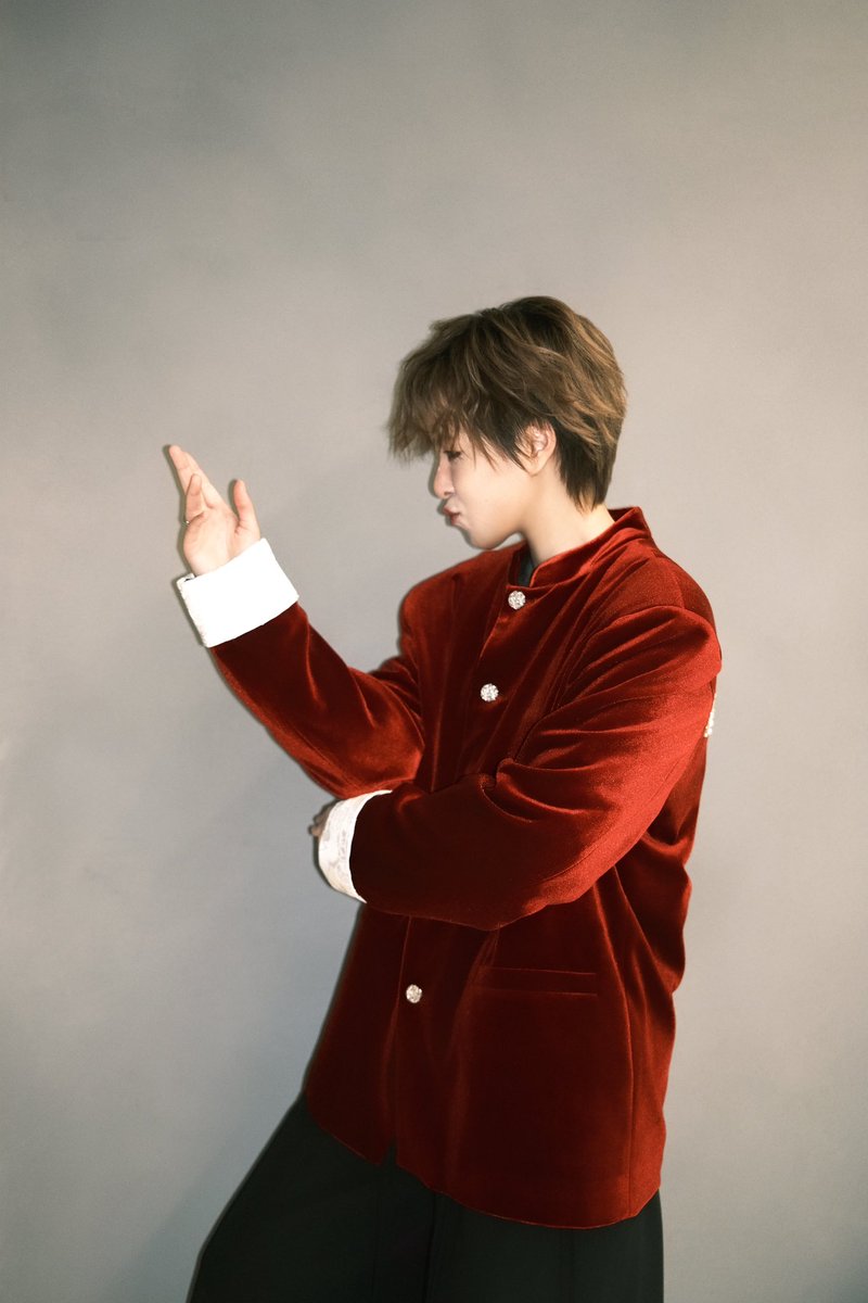 SunneeGlobalFC's tweet photo. 2025/01/29 Sunnee Studio Weibo Update
2025/01/29 Sunnee杨总工作室微博更新

First day of Chinese new year, wishing you all the best!

迎新春，看烟花璀璨，看新年新景，大年初一，万事称心！

#Sunnee杨芸晴 #蛇年大吉 #杨芸晴 #Sunnee https://t.co/R5kBedVyyH