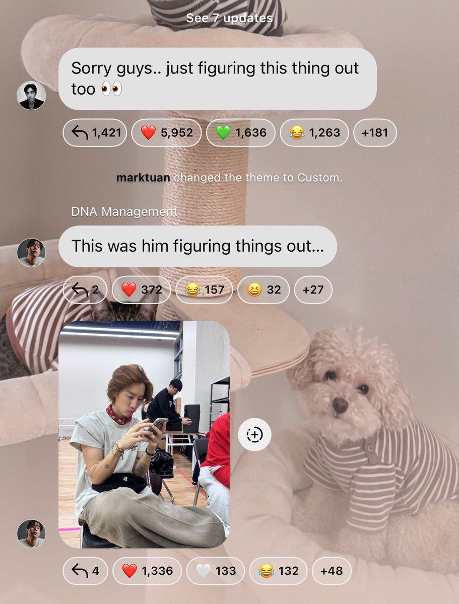 wanwannxx's tweet photo. น่ารัก😭😭 มาร์คเปลี่ยนธีมแชทรัวๆๆ ละบอกว่า ขอโทษคับทุกคน พึ่งรู้ว่ามันแจ้งเตือน เสร็จแล้วทีมงานส่งรูปมาแล้วบอกว่านี่คือหน้าของมาร์คตอนรู้55555555555555555 https://t.co/BO1mBpJNsP