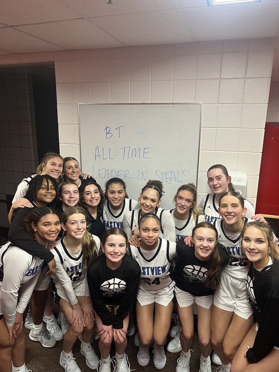 EVGBB's tweet photo. Congrats to senior point guard Bra’ja Torry! 

Last night in the Lightning’s 54-51 win over Lakeville North, Bra’ja snagged 7 steals and her 245th steal, surpassing Madison Guebert’s record for Most Career Steals in EVGBB history. 

Way to go, Bray!

🏆⚡️💙🏀 https://t.co/TwlxHF0BVJ