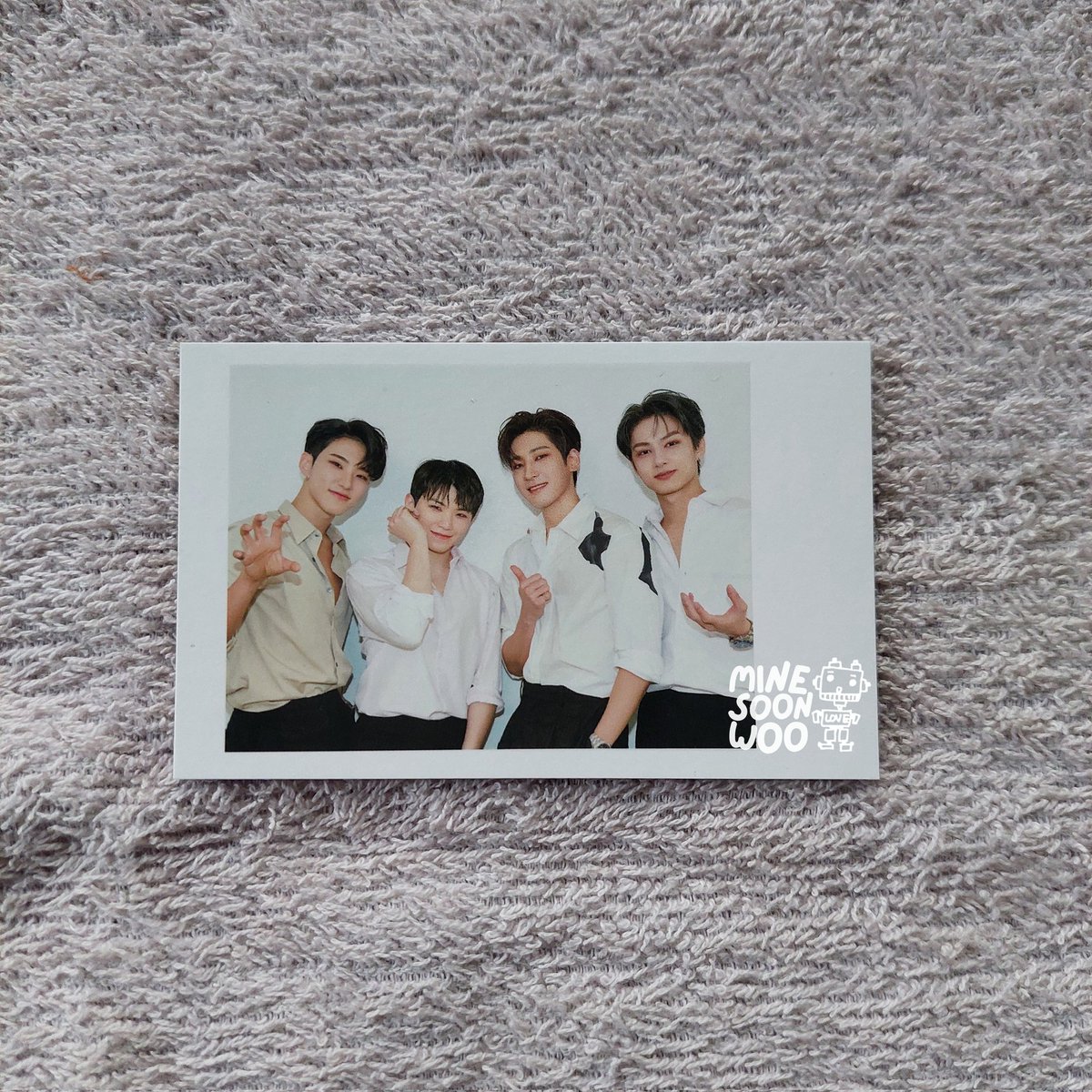 ☁️ wts lfb ph ! 

seventeen incomplete concert 96z light a flame unit pola - P250  

pls help rt 🤍