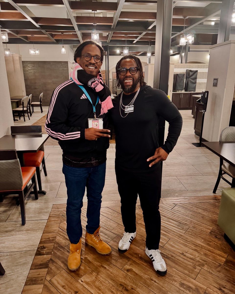 ISCSupporters's tweet photo. Thank you, Allen Hopkins Jr., for joining us in Minnesota and taking the time to connect with ISC reps. Your conversations meant a lot to our groups! We’ve supported @BPCMLS
since 2021 and look forward to continuing the connection.
#BPCMLS
#ISConIce https://t.co/49BCNHvTh6