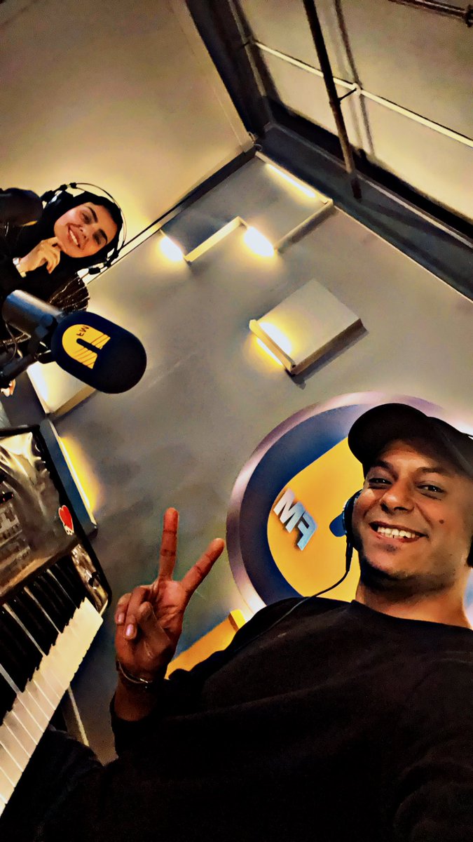 Prof_Islam's tweet photo. تشرفت بمقابلتكم في برنامج #يو_شو ✨
مع🎙️| @AseelAlshihabi
على إذاعة @ufmradio https://t.co/WonkCDuSqB