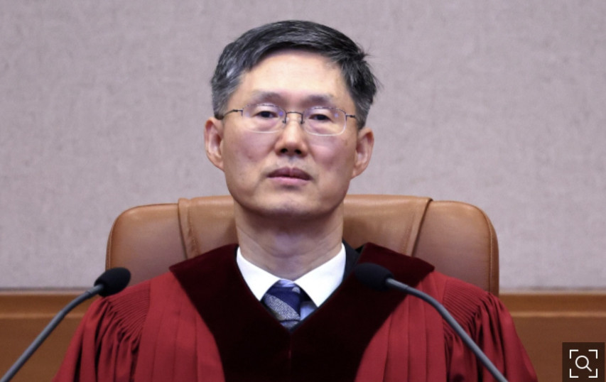 딱 하나만 묻자.
너 김일성장학생이냐?