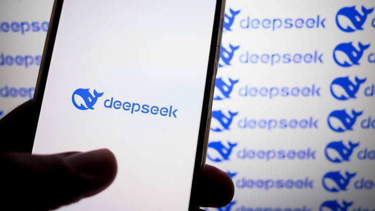 coderpawn0101's tweet photo. @deepseek_ai has gained unexpected traction, with creators comparing it to Gemini and ChatGPT.
Using reinforcement learning, RAG, and multi-modal learning, it excels in image retrieval and response optimization.
As a Generative AI expert, I confidently say—here is the future. https://t.co/2Nzauh5DRV