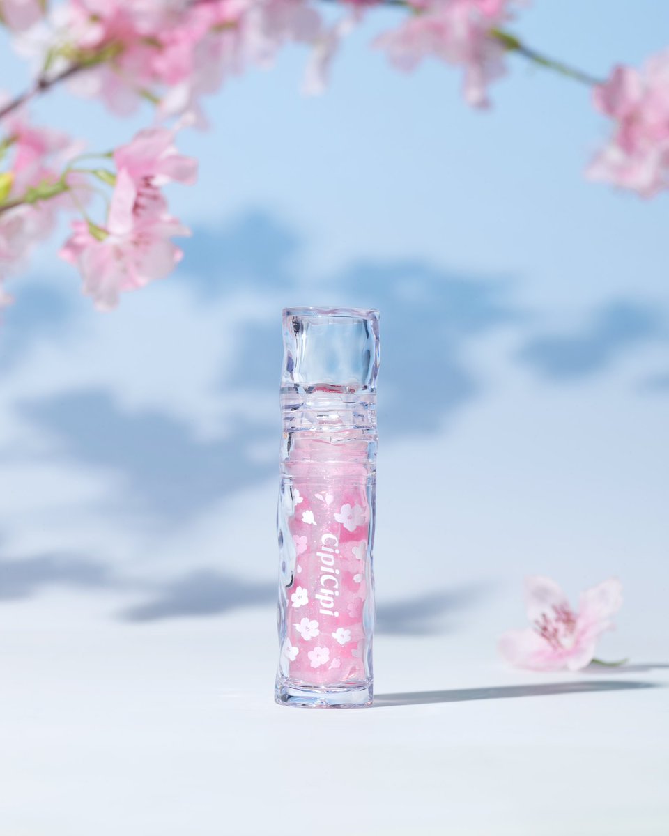 cipicipi_cosme's tweet photo. \\🥳CipiCipiから数量限定Newカラー🥳//

デューイフィルムティントに数量限定で新色登場！😮💕
102 ルビークイーン👸🏻👑
1,320円（税込）

深みあるムードをまとうスウィートバーガンディカラーがかわいすぎる🥺❤️

そして、昨年「ガラスプランパー」初の限定色として話題になったカラーが、数量限定で帰ってきました🎉✨

101 さくらキャンディ🌸🍬　
1,320円(税込)

さくらのパッケージに、ゴール��とピンクラメが入った淡いピンクカラーがたまらない🥹🎀
発売をお楽しみに！⭐️

2/14（金）発売開始！
★全国のバラエティショップ
★公式オンラインショップ（12:00〜）
※数量限定の為、在庫がなくなり次第販売終了となります。