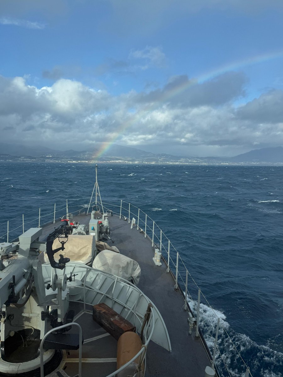 EMADmde's tweet photo. Comenzamos el día en el patrullero #Medas en el Mediterráneo. El Trozo de Seguridad Interior del buque se adiestra en zafarrancho de combate contra incidencias a bordo. El 'Medas' está en misión de presencia, vigilancia y disuasión #OpsPvD en el mar de Alborán #MOPS @Armada_esp https://t.co/G6CSjFG1Li