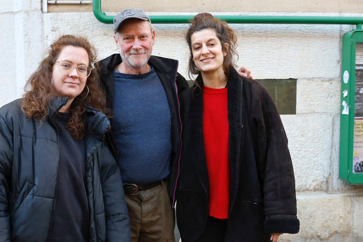 Es war eine der unterhaltsamsten Begegnungen seit langem: In Saint-Imier trafen wir Anarchist Jacques Fasel. Mit seiner Bande raubte er in den 70ern Poststellen aus – und verteilte die Beute an alternative Projekte. Was er uns erzählt hat, steht ab morgen in der <a href="/Wochenzeitung/">WOZ</a>.