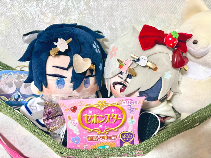 セボンスターの前髪クリップ買ったらラッキー宝石が当たったよキラキラでおっきくて可愛いね 