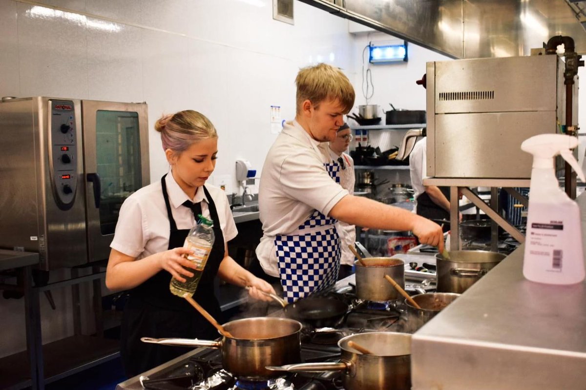 Pencoed Comp tweet media