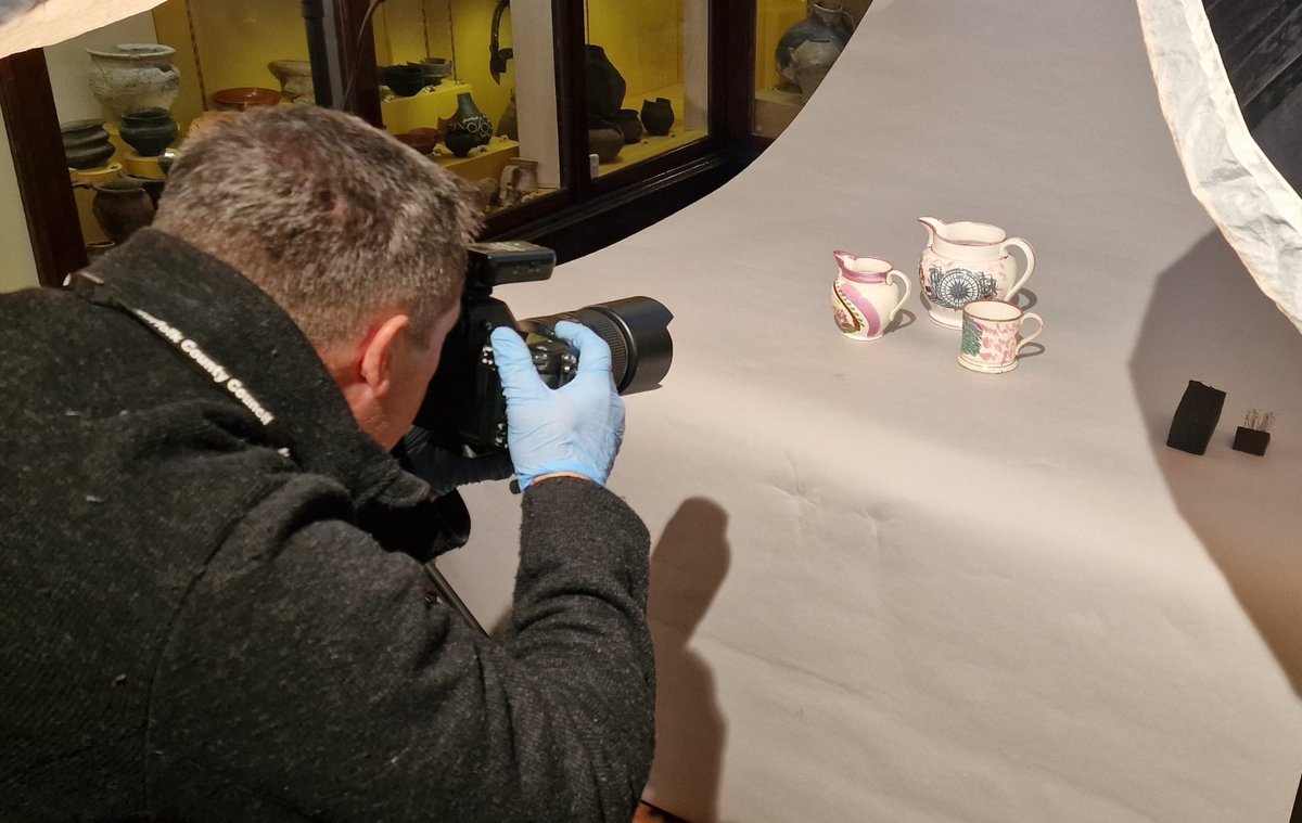 Lynn_Museum's tweet photo. We had photographer David Kirkham in this week while the museum was closed to spruce up the pictures of our collection that is on display! 📸

#BehindTheScenes #ObjectPhotography https://t.co/0kjbmhUVcX