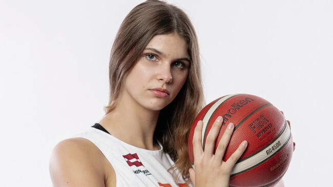 .<a href="/TTTRiga/">TTT Rīga</a> pirmajā aplī uzvarēja RSU ar 12 punktu pārsvaru #WBBL2025 ift.tt/dDpNZ3B