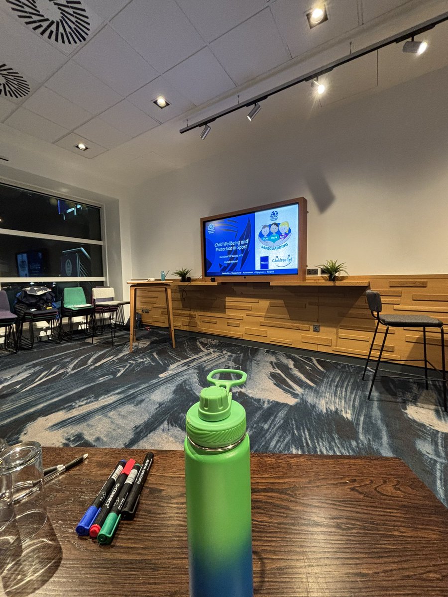 Rowan Armatage tweet media