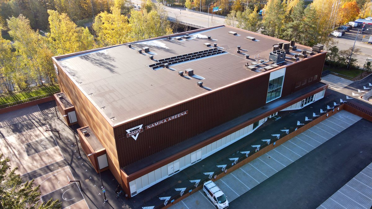 Helsingissä sijaitseva Namika Areena on näyttävä koripalloareena. 🏀
LapWallilla oli kunnia toimittaa kohteeseen kattoelementit. LapWallin puuelementtien avulla rakennat kustannustehokkaammin ja nopeammin laadusta tinkimättä!
#lapwall #lapwallleko #puuelementit