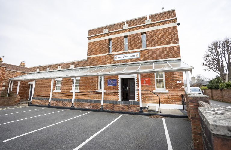 Looking for a space for your next event? Alternative Venues South East offers a variety of unique venues to hire. 

From historic houses to modern training facilities; book your perfect venue today! ➡️ow.ly/w45Y50UGIf6

#VenueHire #SouthEast #EventSpaces #ArmyReserveCentre