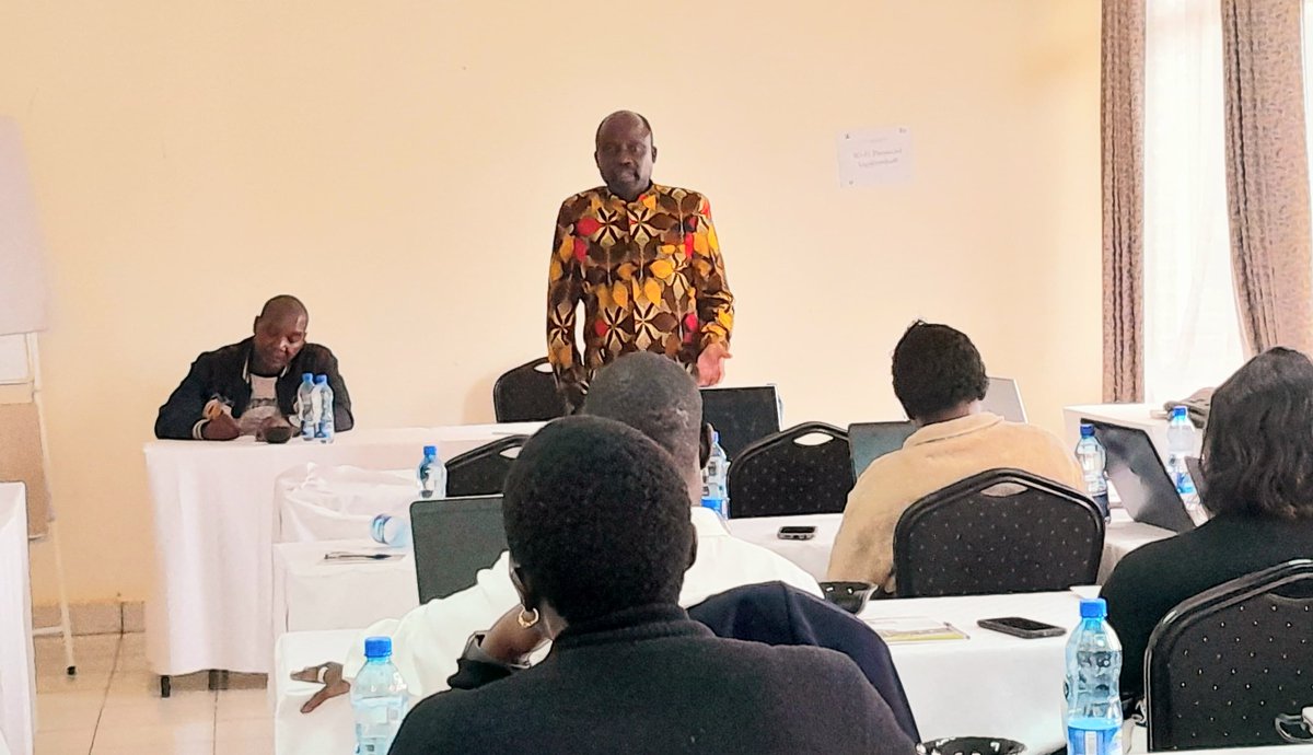 LivestockPolicy's tweet photo. Working on the Kenya Livestock Masterplan (KLMP) which provides  for: 
✅ Increased investment in the sector
✅ Better market access for livestock producers
✅ Improved disease control &amp; surveillance
✅ Strengthened livestock value chains
✅ Economic growth &amp; job creation https://t.co/MIG76YNz6p