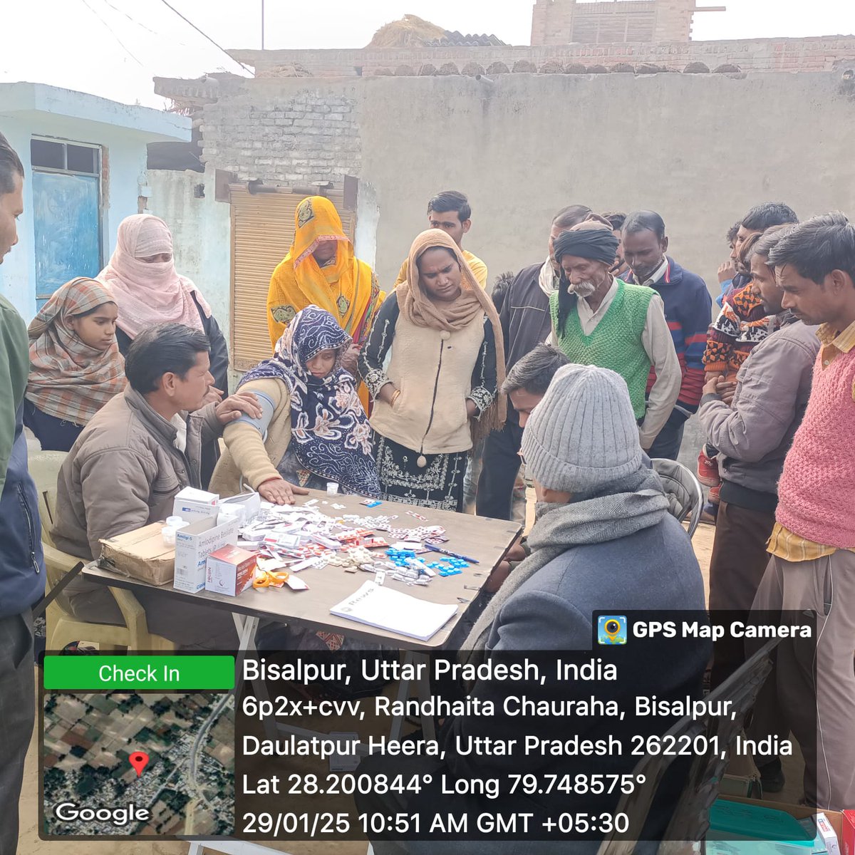 OrgRews's tweet photo. Health camp set up at Block Bisalpur ,village Randhaita churaha  (U.P)  by Rural Education and Welfare Society providing free health check up and medicines with Mobile Health Van supported by National Informatics Centre Services Inc. (NICSI) https://t.co/BKRJM6WwQD