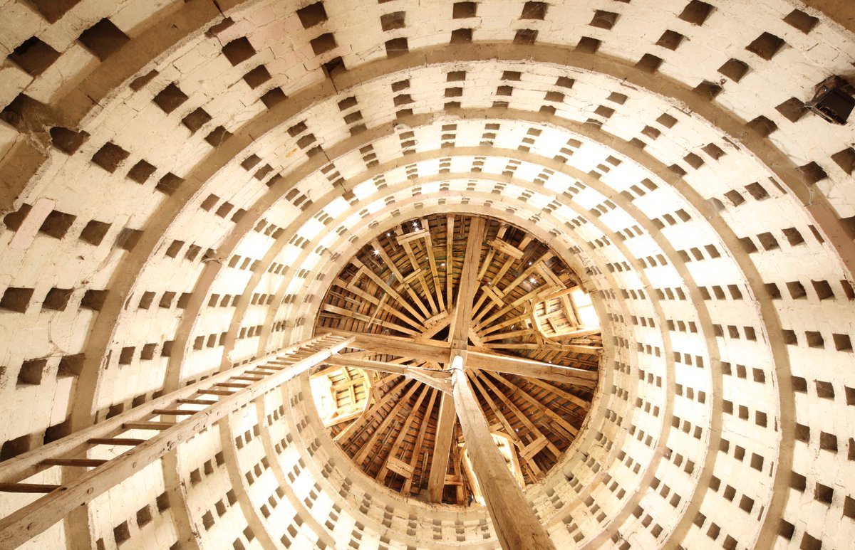 Le château de Villesavin (Loir-et-Cher) !

🏆 En 2016, la <a href="/FondationSommer/">Fondation François Sommer</a>  en partenariat avec la <a href="/Fond_Merimee/">Fondation Mérimée</a> , a attribué son prix (25 000 €) au château de Villesavin.

📸 © Château de Villesavin