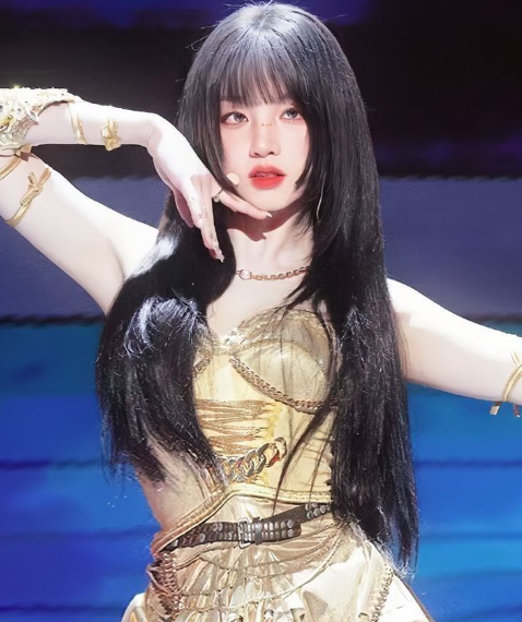 AboutMusicYT's tweet photo. One year ago today, (G)I-DLE's Yuqi experienced the app's mistranslation:

"What happened to the translation? Oh my god" https://t.co/HtSfdxVTXh