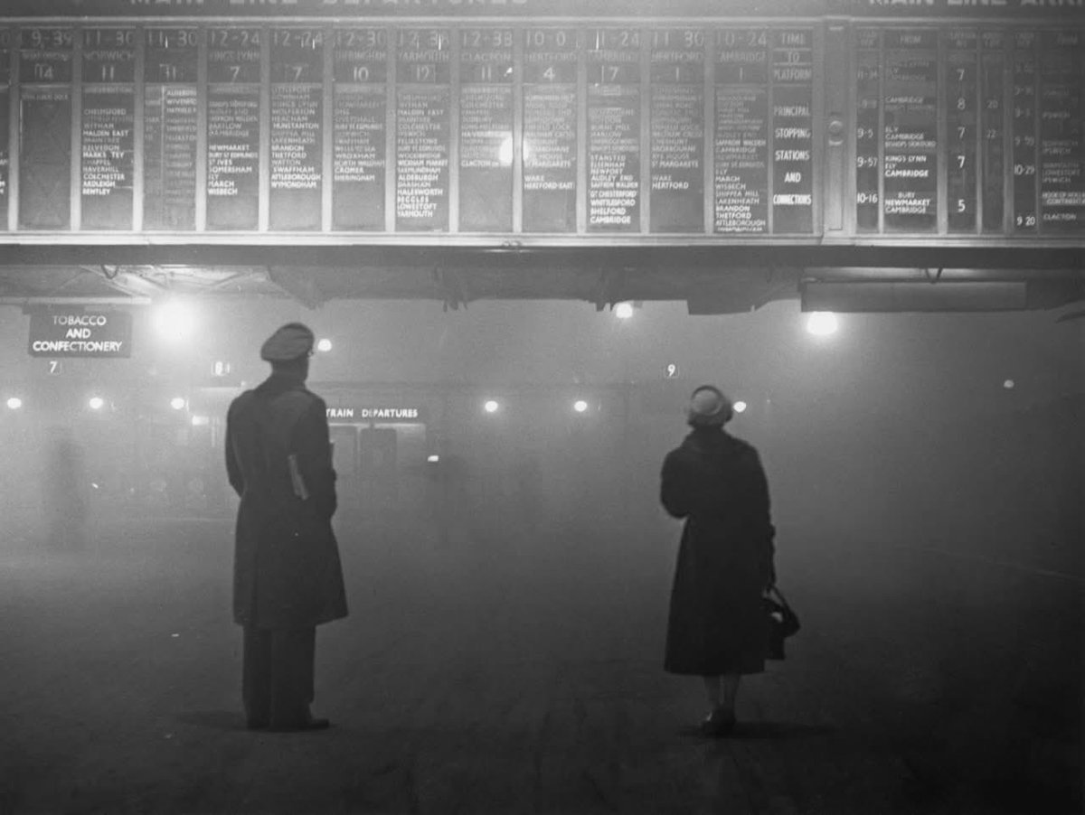 A hauntingly beautiful photo of Liverpool Street Station, London, on 29th January 1959.