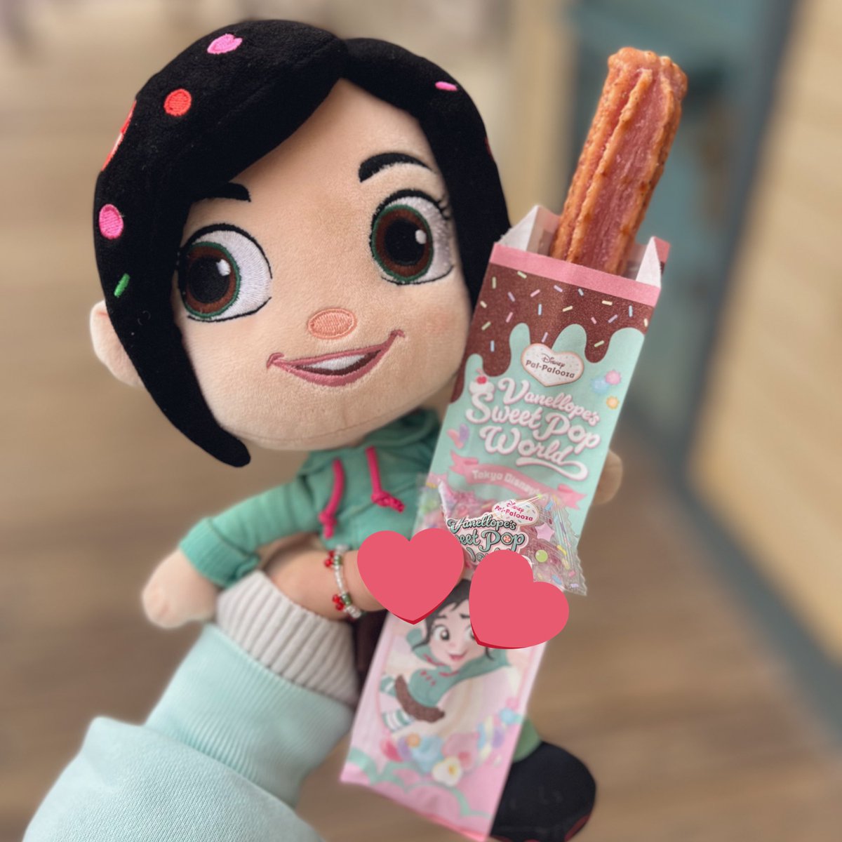 imPAKOdes's tweet photo. またまたヴァネパルのpostしちゃう📮

ぬいは売り切れてたから、シュガラが上映されてた時にストアで出会ったヴァネロペ連れていったよ〜〜🧏🏻‍♀️♡

ヴァネロペフォンシュウィーツ様、世界一優しくてかわいいプリンセス🏰🩵世界一かっこいいレーサー️🚗💨⭐️

 #ヴァネロペのスウィーツポップワールド https://t.co/kmpJjcpkf0