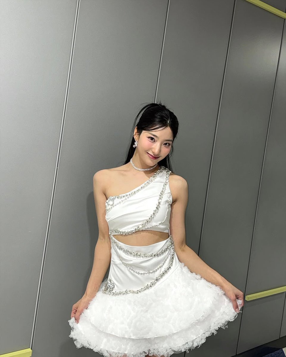 low quality saerom tweet media