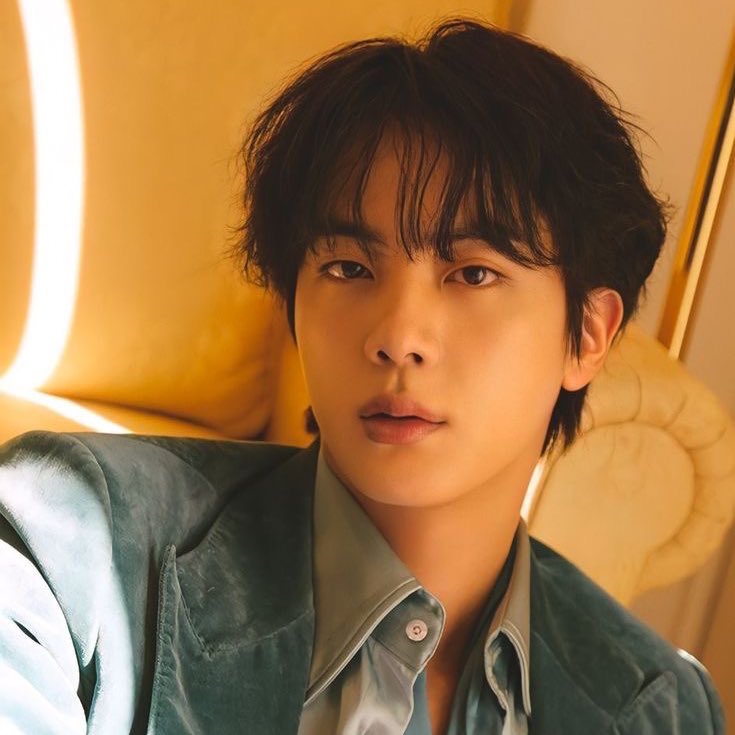 btschartsxdaily's tweet photo. 📊| #JIN’s “Yours” has surpassed 200M streams on Spotify!

CONGRATULATIONS JIN https://t.co/RqHP0giCrE
