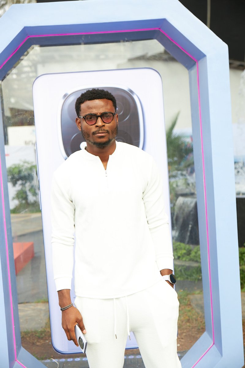 XiaomiNigeria's tweet photo. Guess who showed up at the #RedmiNote14LaunchEvent? ๐ @IzziBoye came through, serving vibes and checking out all the all-star features! ๐
You already know itโs not just a phone when Izziโs in the mixโitโs a game-changer.๐ฅ
#RedmiNote14LaunchEvent
#AllStarDurability