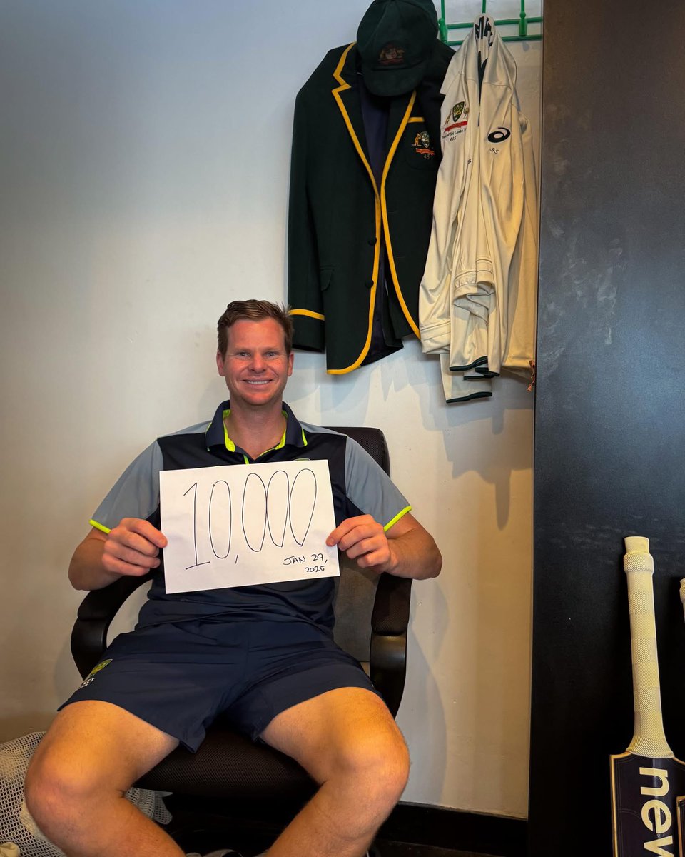 AussiesArmy's tweet photo. History made.
 #SLvAUS https://t.co/KNjdbHt8IQ