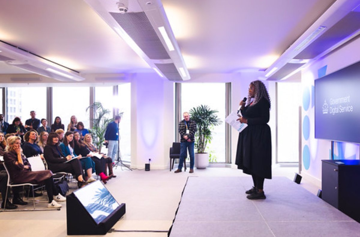 aimafidon's tweet image. Last week, I had the opportunity to help launch a new era in digital government, modernising public services & driving digital transformation. Proud to play a small part in shaping the future!
📖 Read the blueprint: gov.uk/government/pub…
#WomenInSTEM #GovTech #Innovation