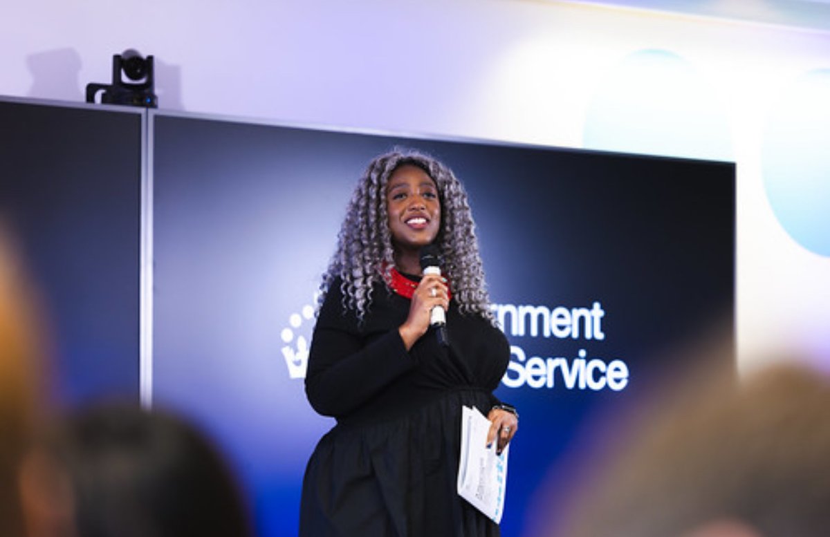 aimafidon's tweet image. Last week, I had the opportunity to help launch a new era in digital government, modernising public services & driving digital transformation. Proud to play a small part in shaping the future!
📖 Read the blueprint: gov.uk/government/pub…
#WomenInSTEM #GovTech #Innovation